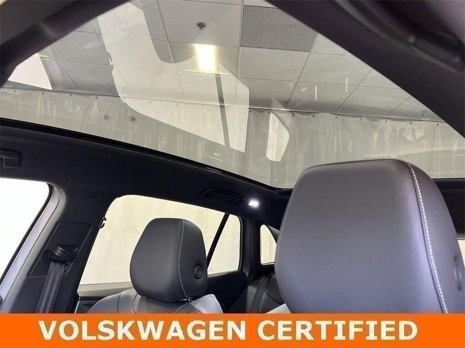 new 2023 Volkswagen ID.4 car, priced at $40,990