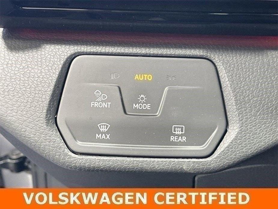 new 2023 Volkswagen ID.4 car, priced at $40,990