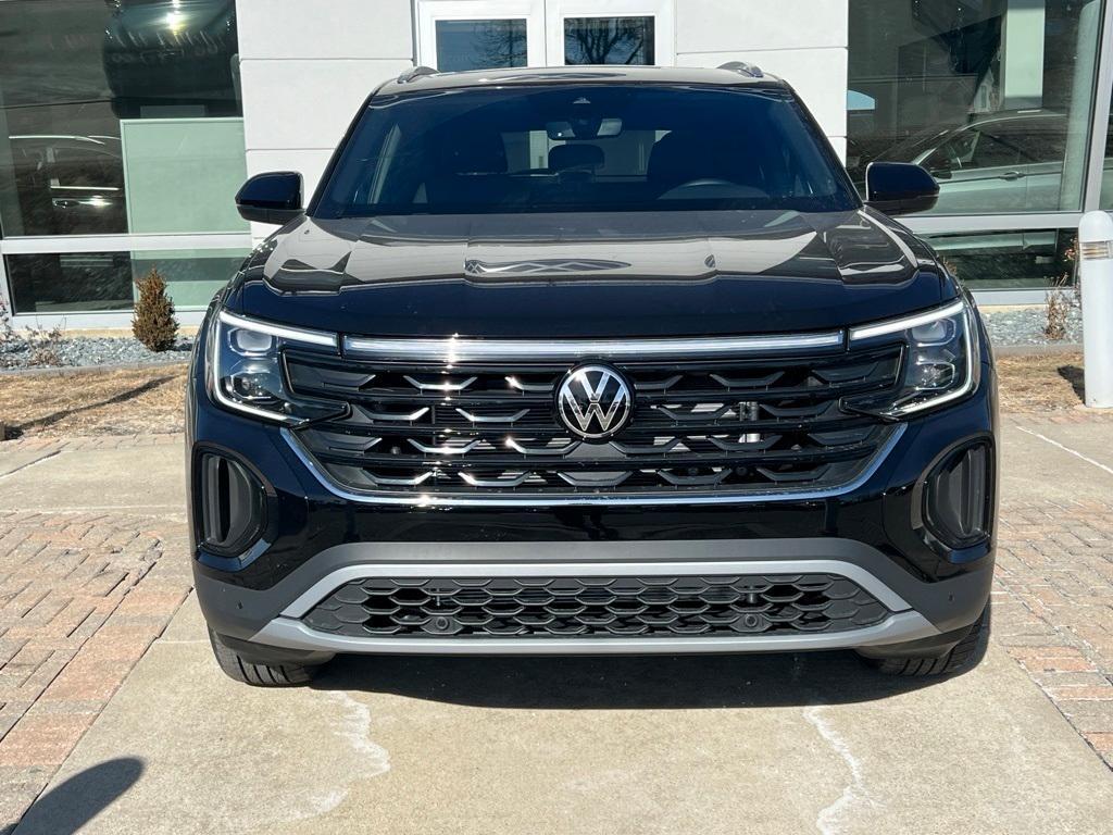 new 2025 Volkswagen Atlas Cross Sport car, priced at $43,764