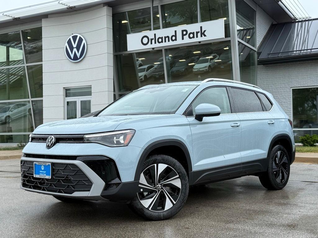 new 2025 Volkswagen Taos car, priced at $31,081