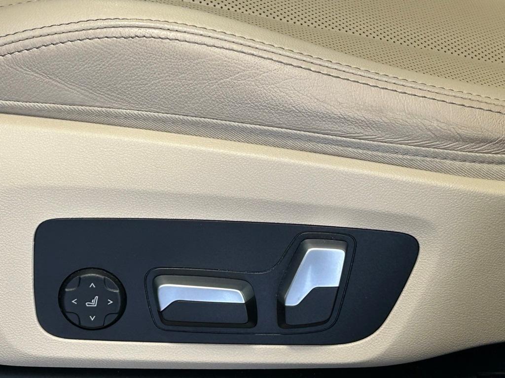 used 2022 BMW X3 car, priced at $28,228