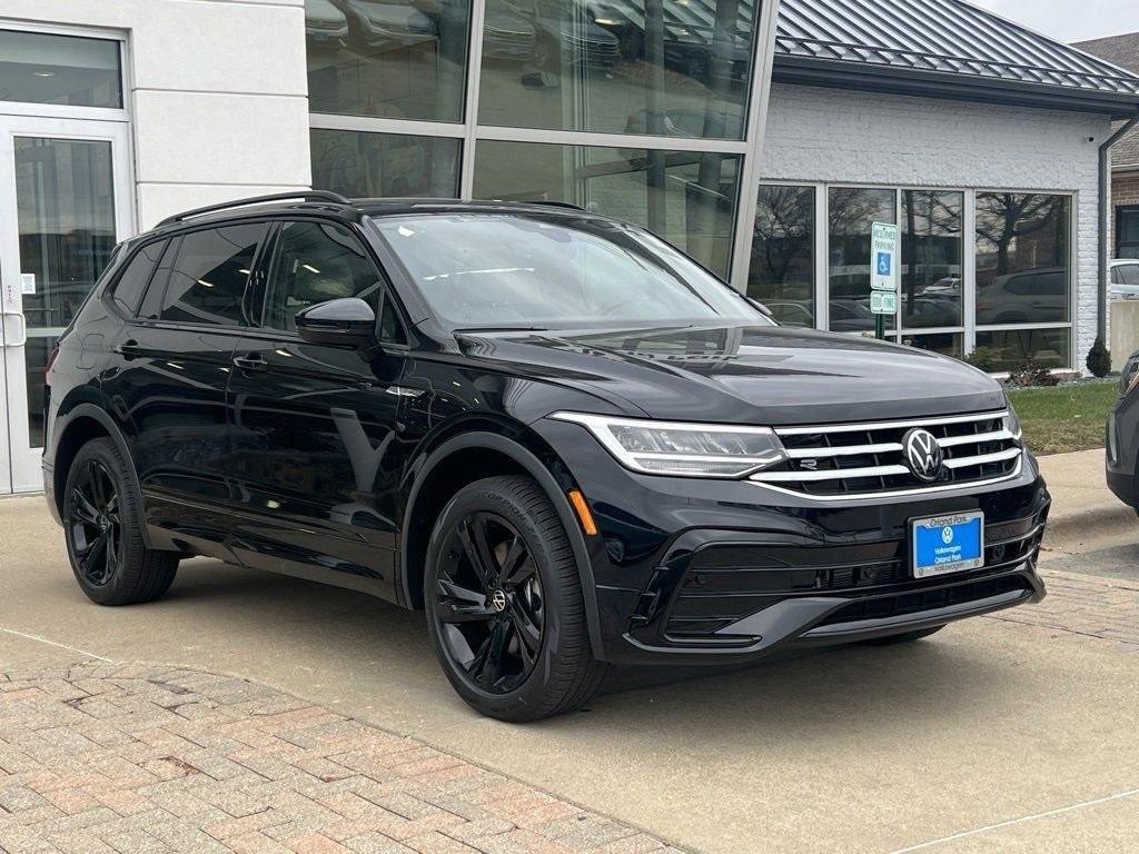 new 2024 Volkswagen Tiguan car, priced at $34,337