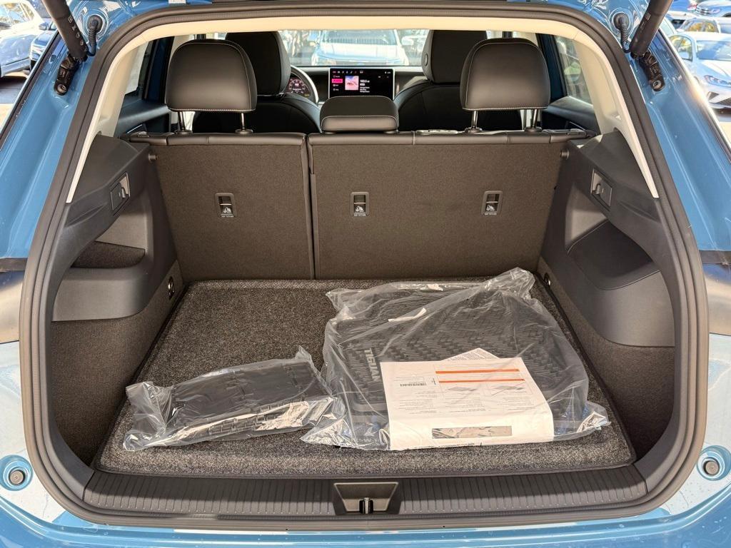 new 2025 Volkswagen Tiguan car, priced at $34,675