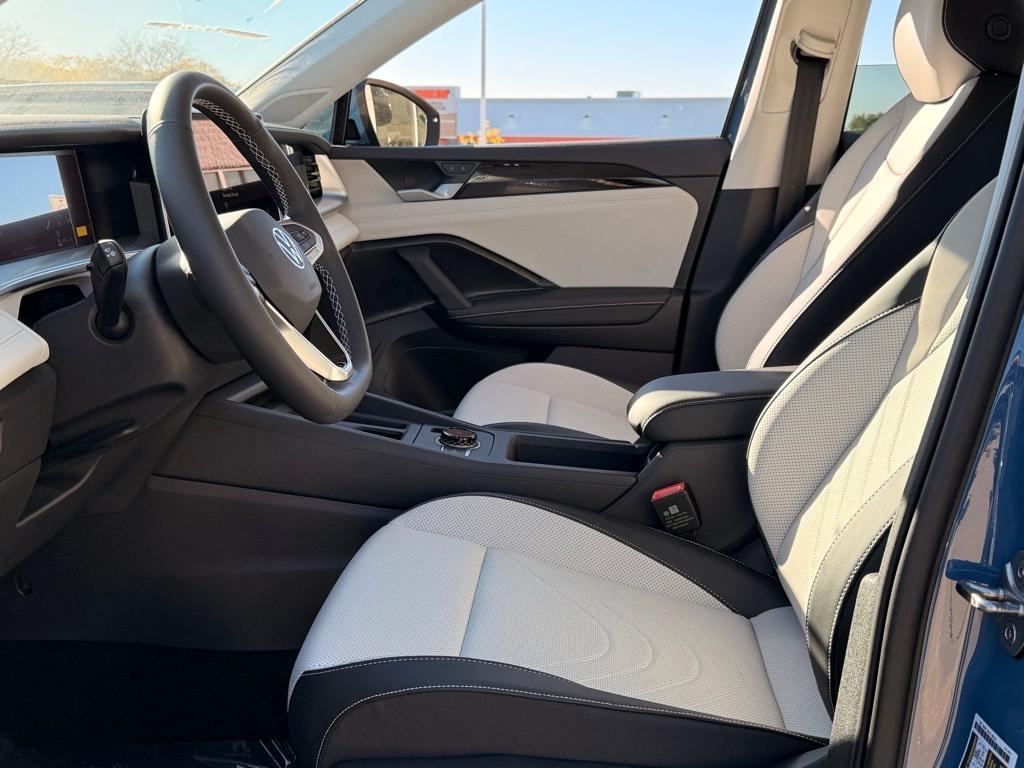 new 2025 Volkswagen Tiguan car, priced at $34,675