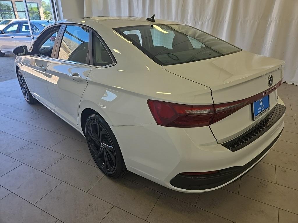 used 2025 Volkswagen Jetta car