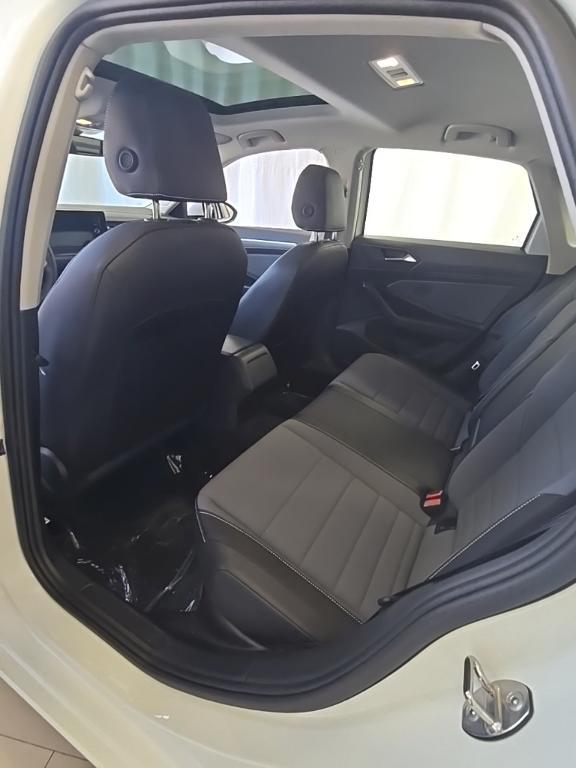 used 2025 Volkswagen Jetta car