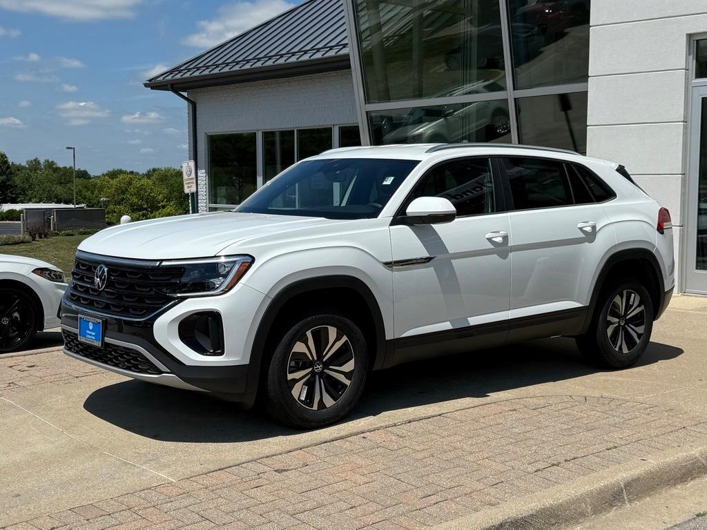 new 2025 Volkswagen Atlas Cross Sport car, priced at $37,621