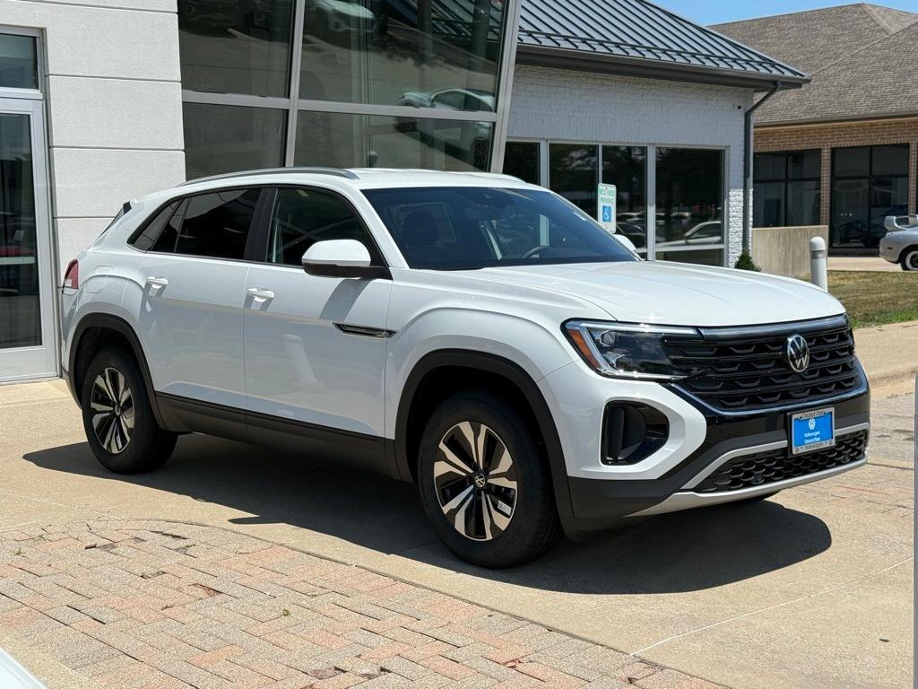 new 2025 Volkswagen Atlas Cross Sport car, priced at $37,621