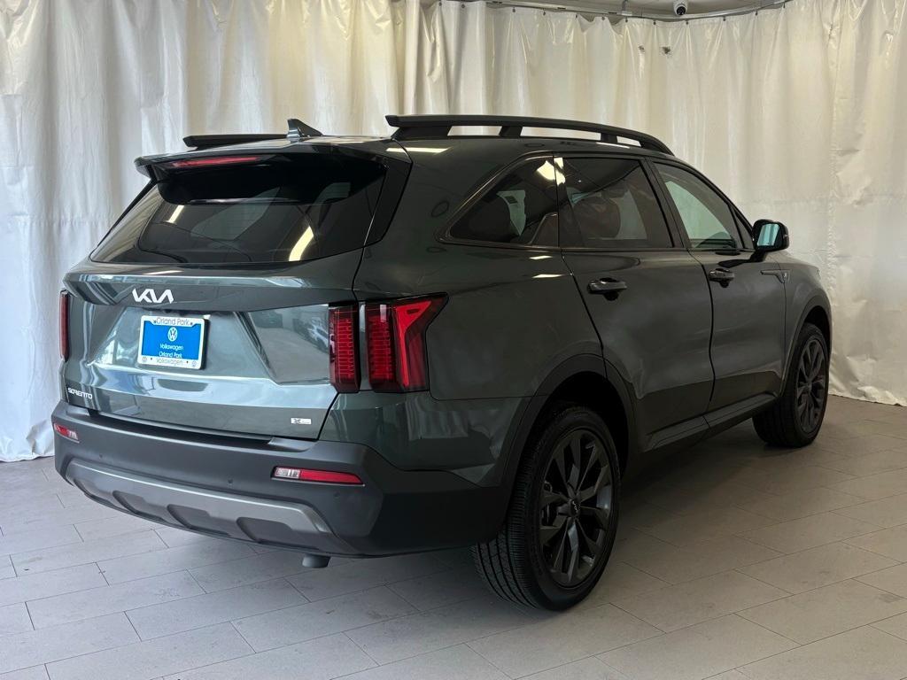 used 2023 Kia Sorento car, priced at $29,108