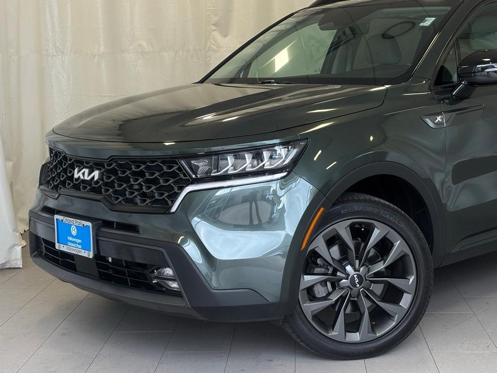 used 2023 Kia Sorento car, priced at $29,108
