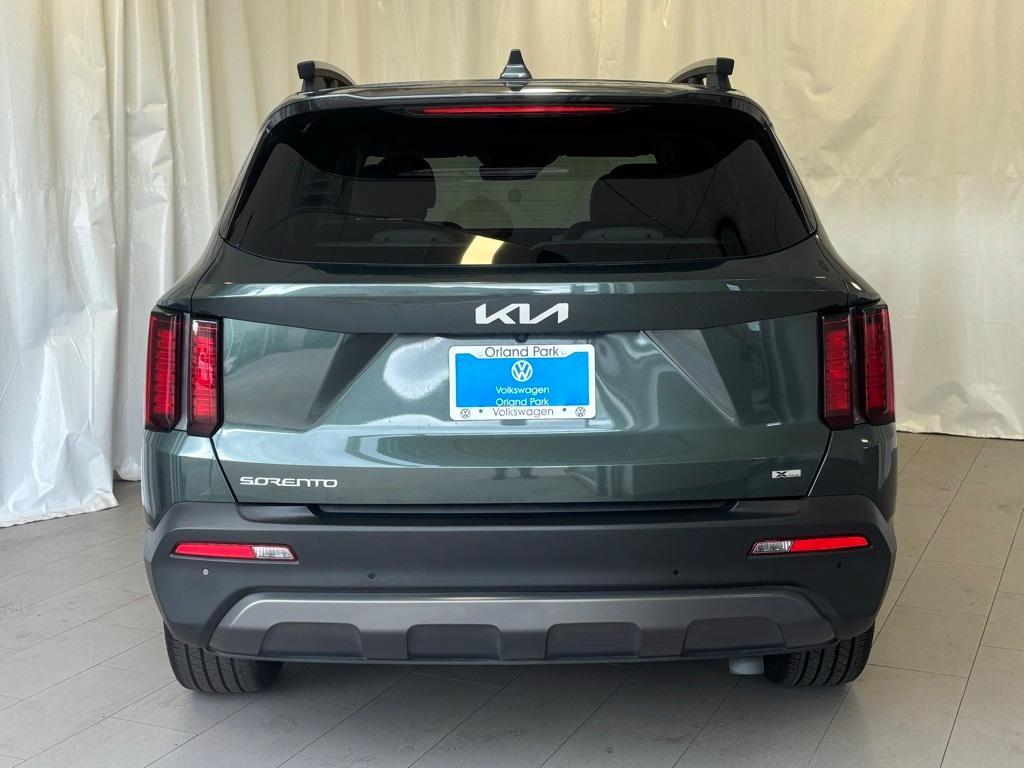 used 2023 Kia Sorento car, priced at $29,108