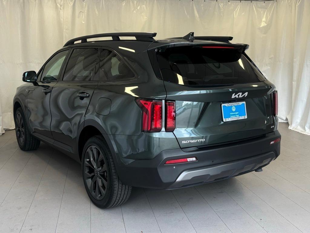 used 2023 Kia Sorento car, priced at $29,108