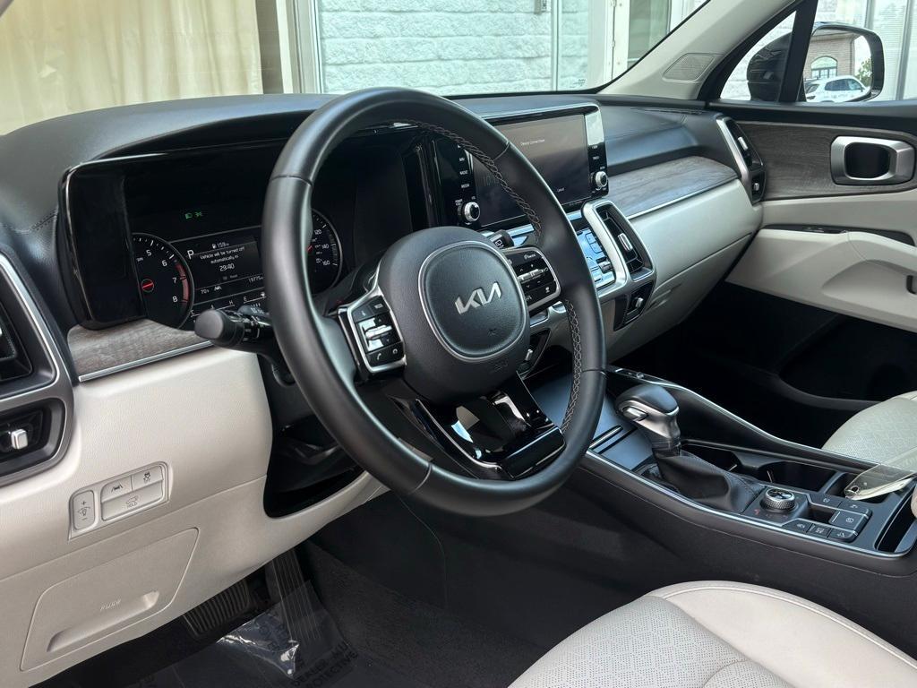 used 2023 Kia Sorento car, priced at $29,108