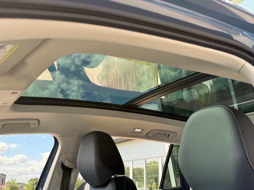 new 2025 Volkswagen Tiguan car, priced at $35,372