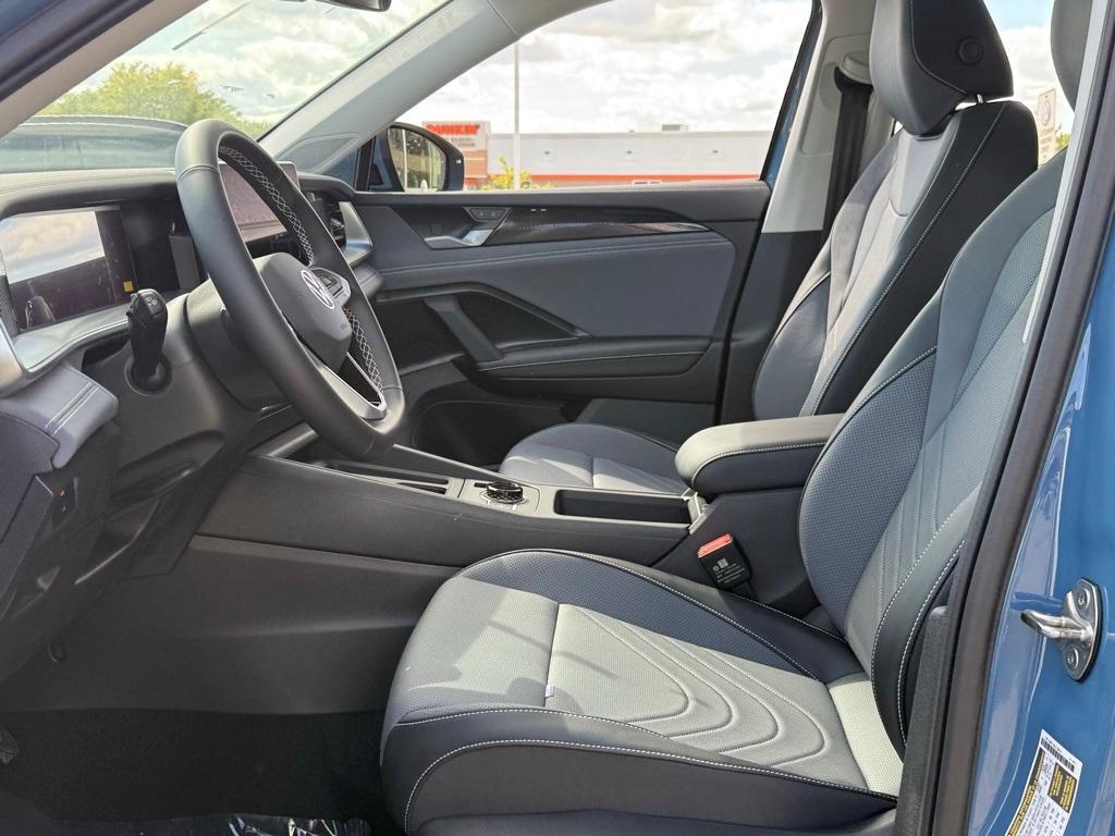 new 2025 Volkswagen Tiguan car, priced at $35,372