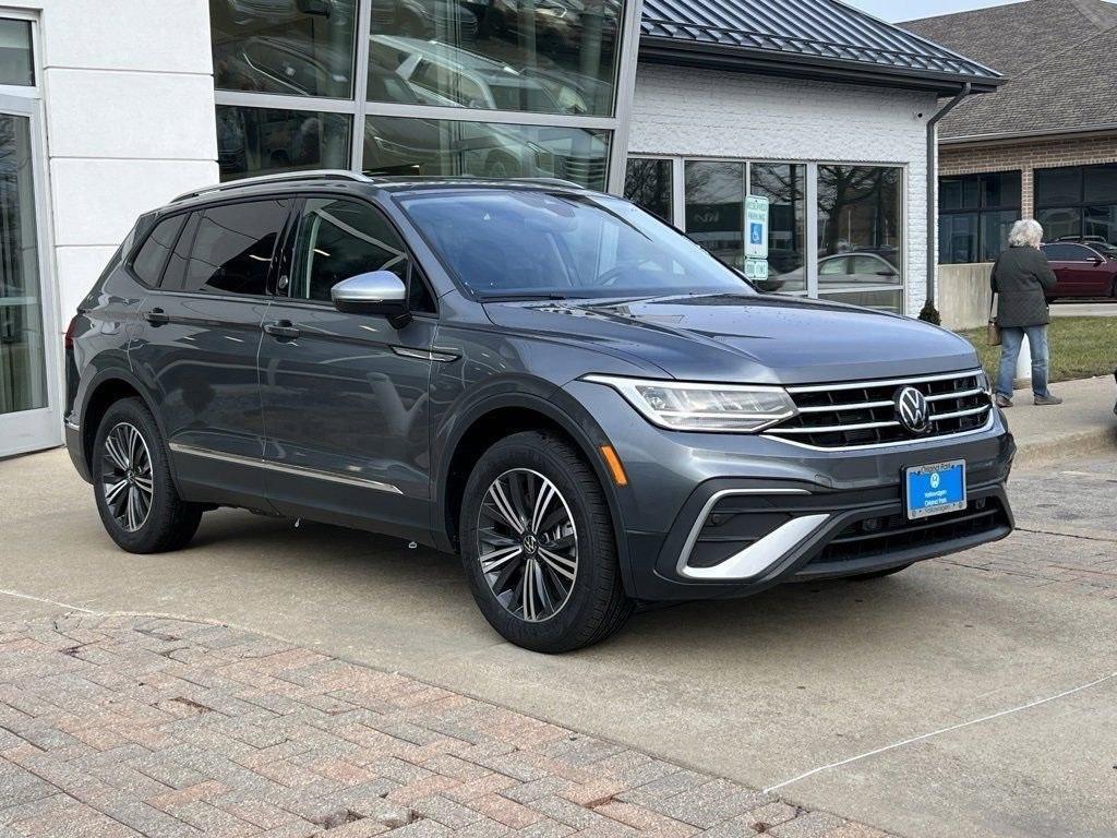 new 2024 Volkswagen Tiguan car, priced at $31,230