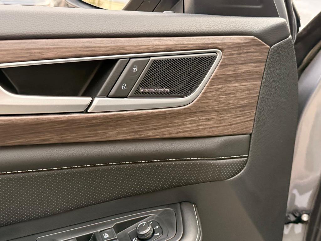 new 2026 Volkswagen Atlas car, priced at $54,474