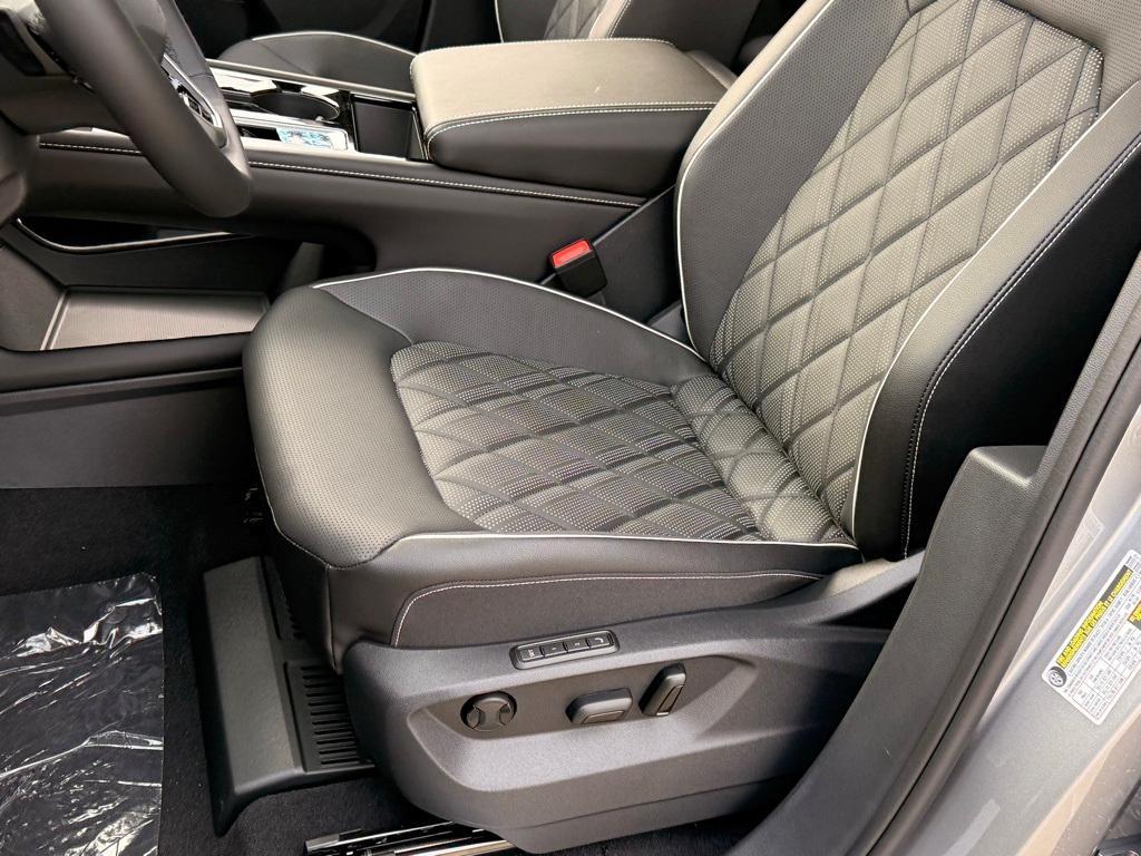 new 2026 Volkswagen Atlas car, priced at $54,474