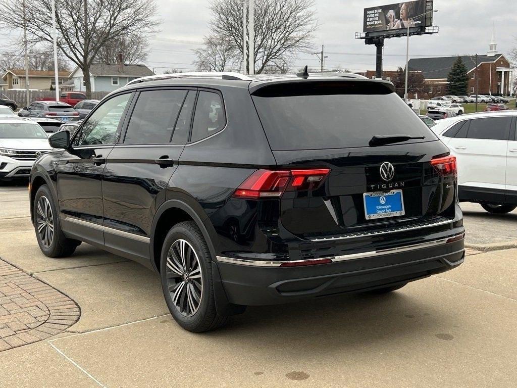 new 2024 Volkswagen Tiguan car, priced at $31,468