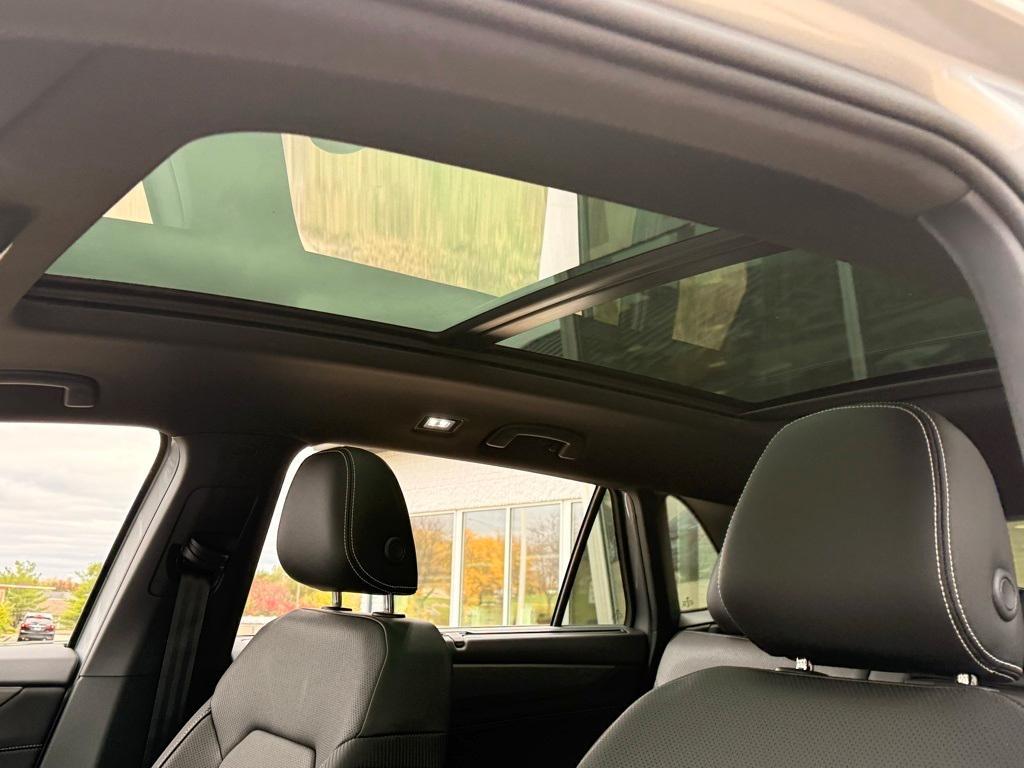 new 2026 Volkswagen Atlas Cross Sport car, priced at $45,703