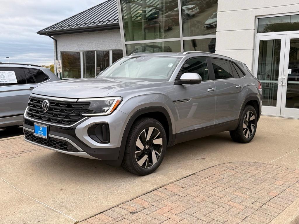 new 2026 Volkswagen Atlas Cross Sport car, priced at $45,703