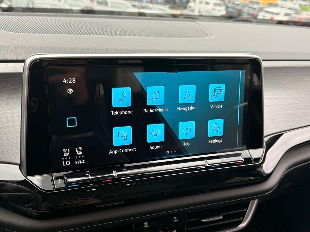 new 2026 Volkswagen Atlas Cross Sport car, priced at $45,703