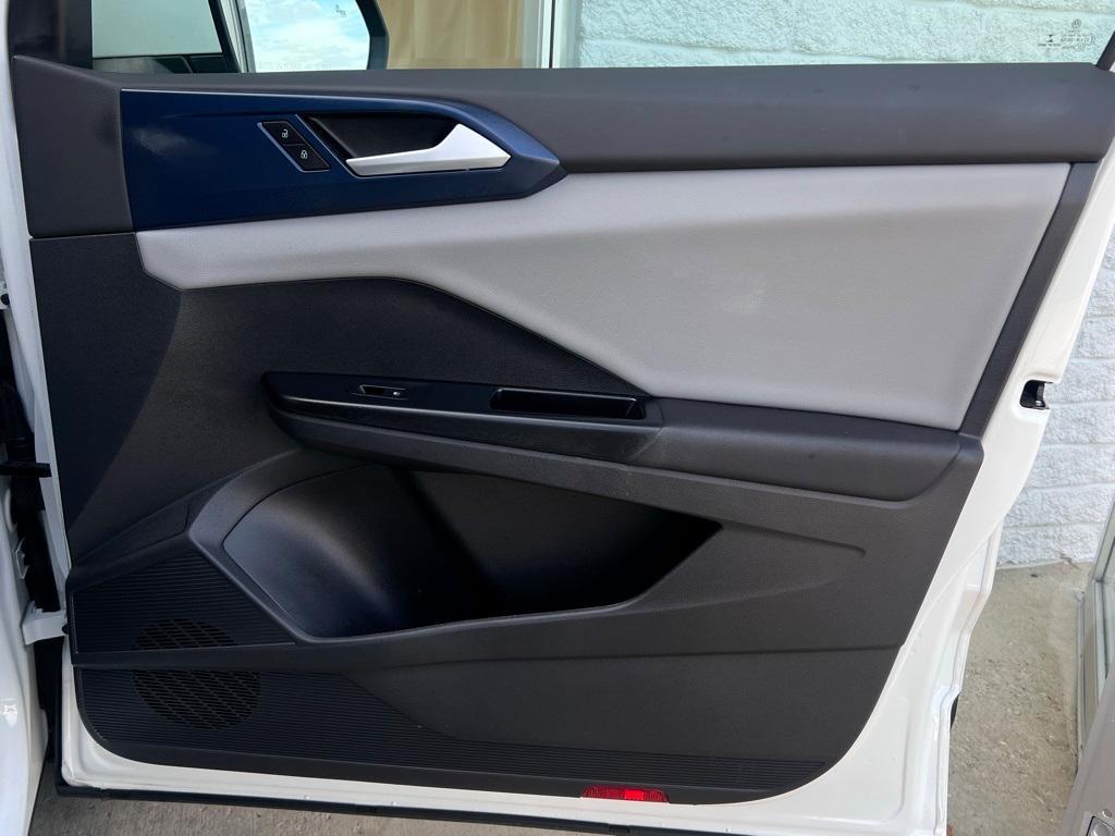 used 2022 Volkswagen Taos car, priced at $21,499