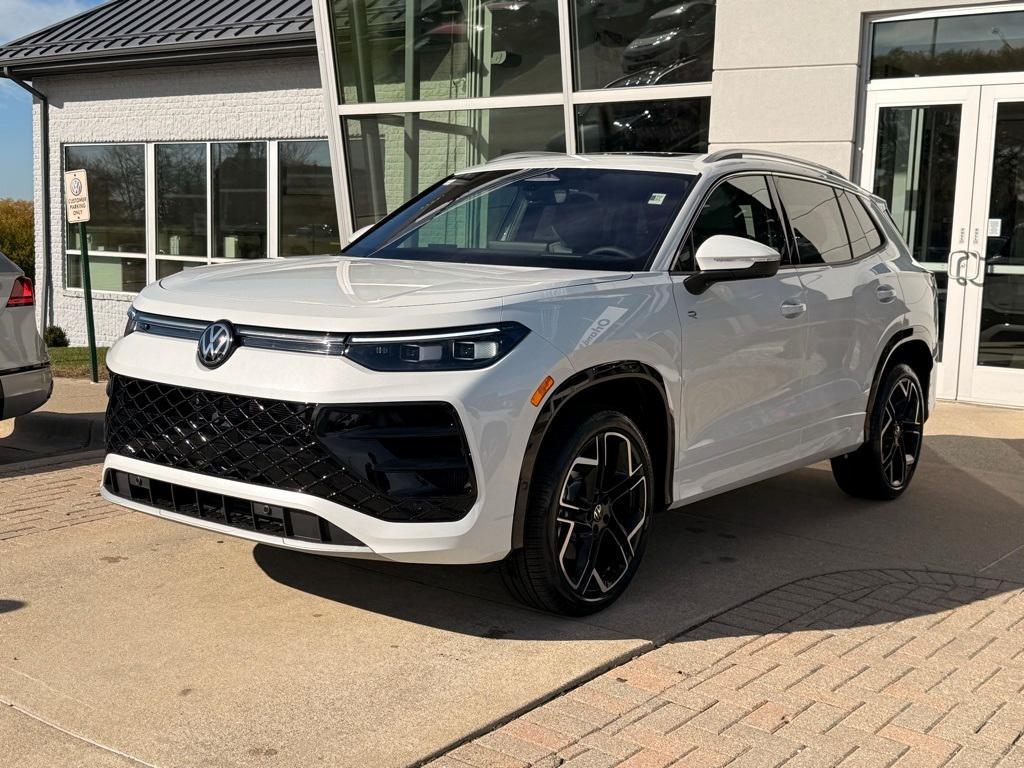 new 2026 Volkswagen Tiguan car, priced at $45,921
