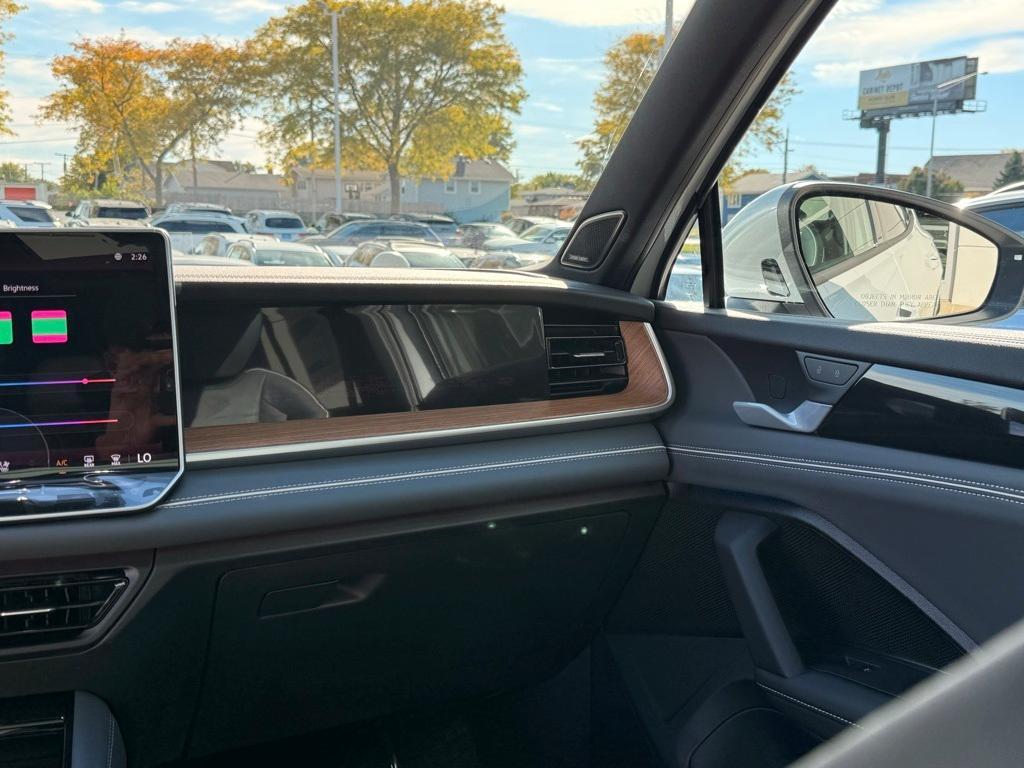 new 2026 Volkswagen Tiguan car, priced at $45,921