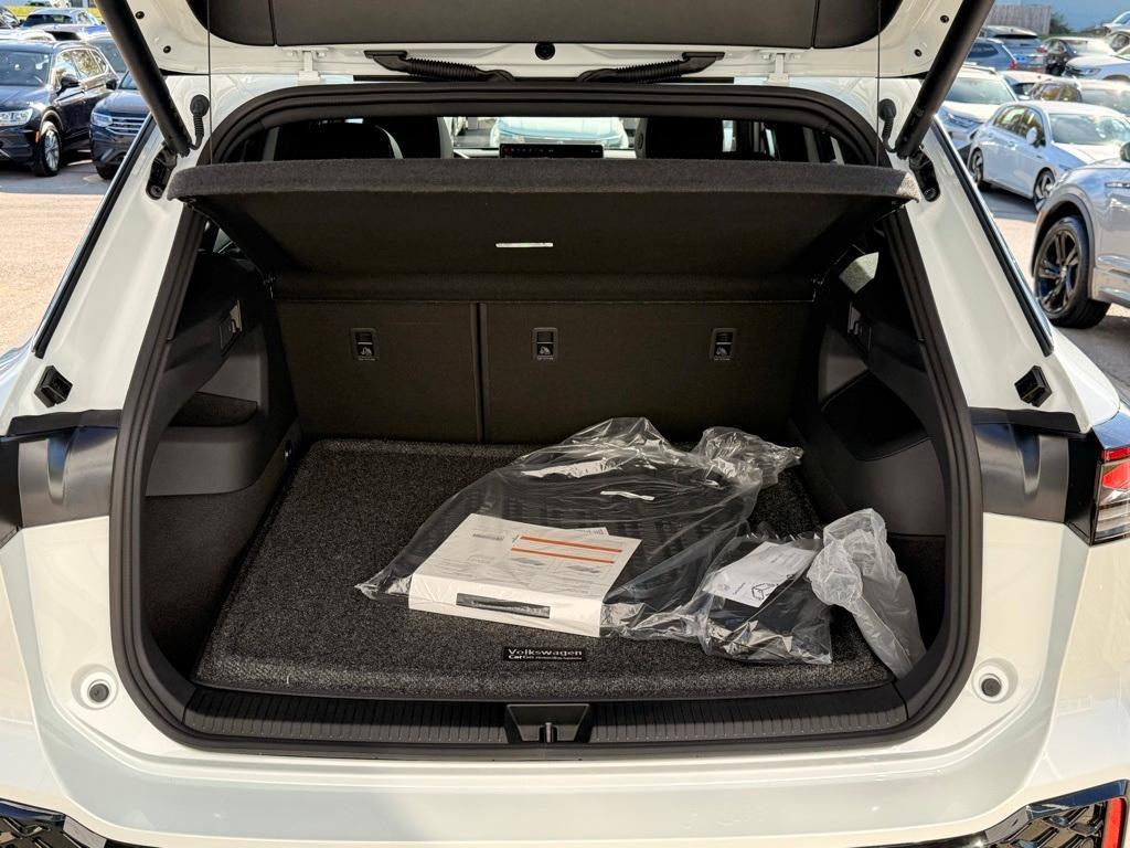 new 2026 Volkswagen Tiguan car, priced at $45,921