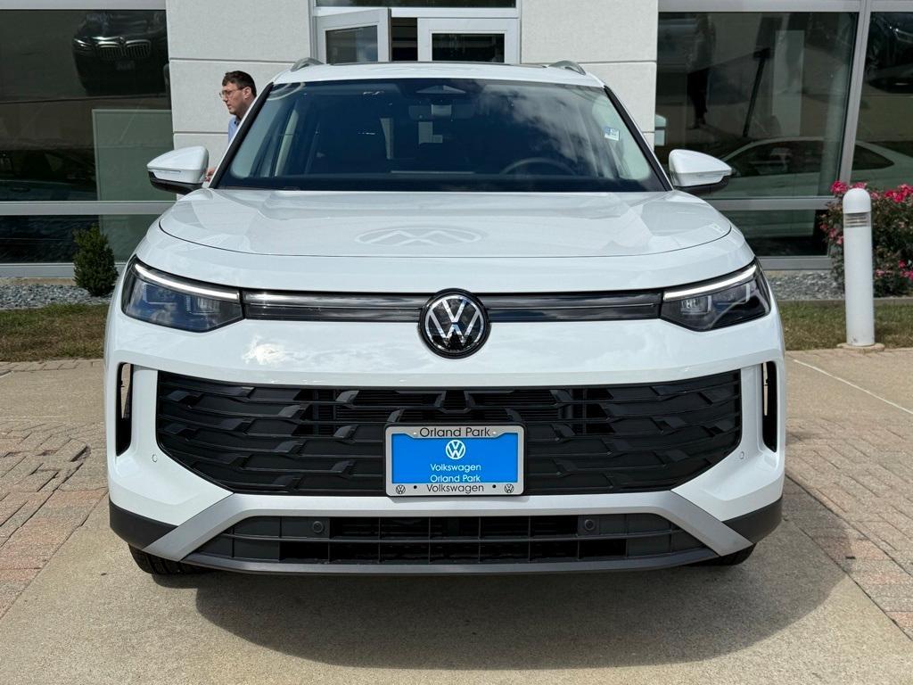 new 2025 Volkswagen Tiguan car, priced at $35,165