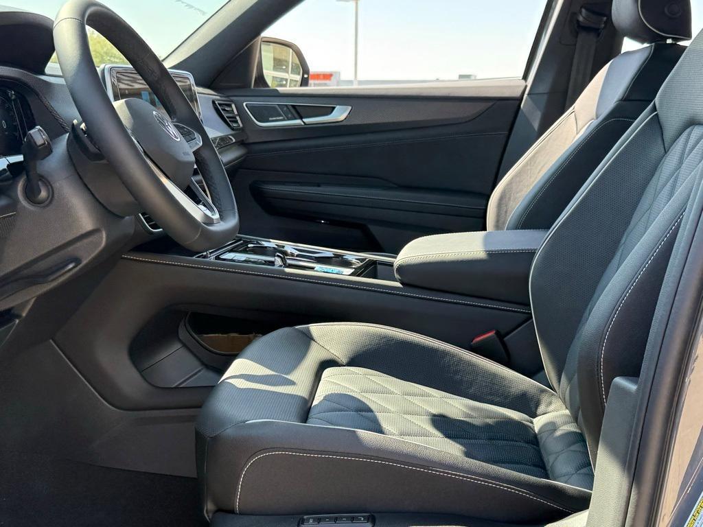 new 2026 Volkswagen Atlas Cross Sport car, priced at $56,149