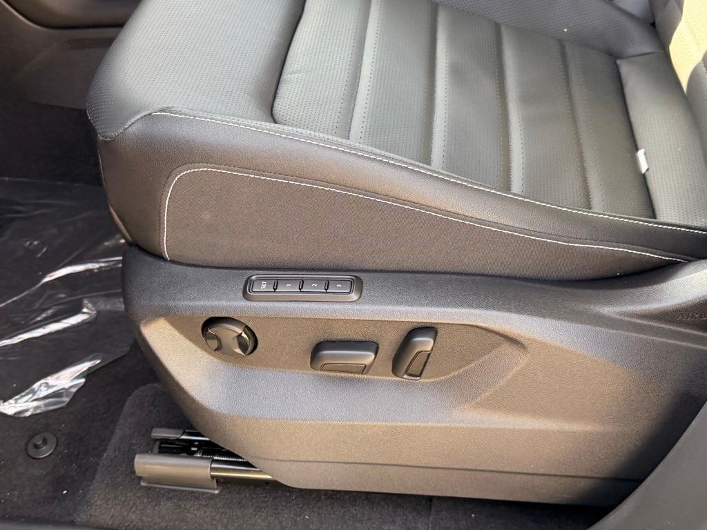 new 2026 Volkswagen Atlas Cross Sport car, priced at $48,721