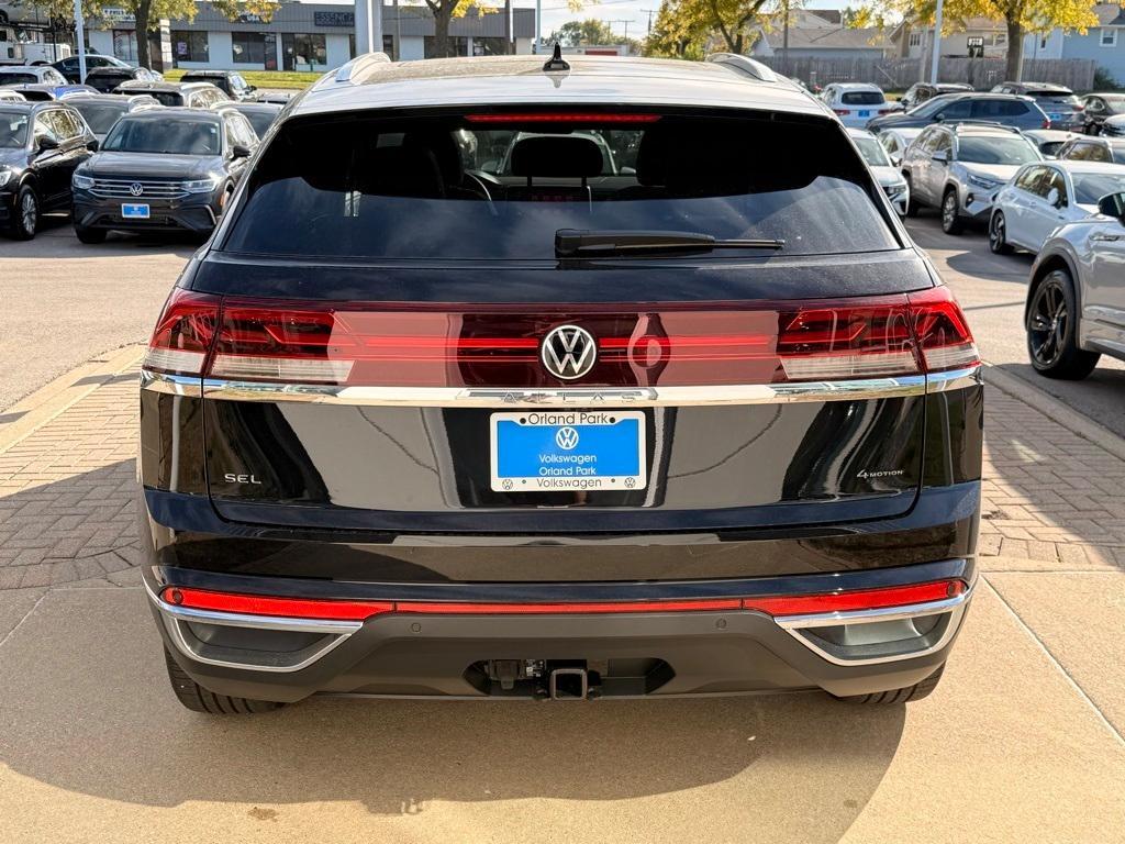 new 2026 Volkswagen Atlas Cross Sport car, priced at $48,721
