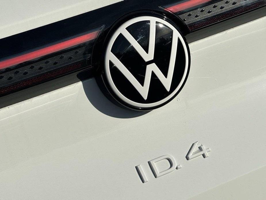 new 2024 Volkswagen ID.4 car, priced at $45,661