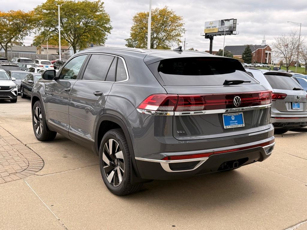 new 2026 Volkswagen Atlas Cross Sport car, priced at $49,162