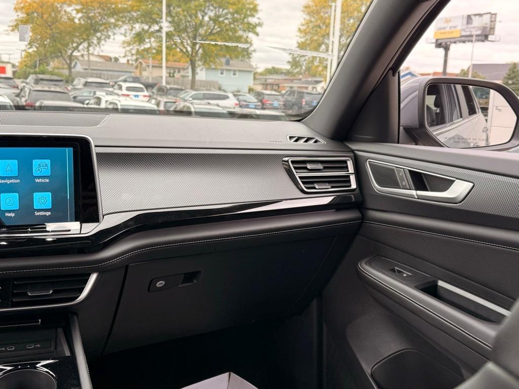 new 2026 Volkswagen Atlas Cross Sport car, priced at $49,162