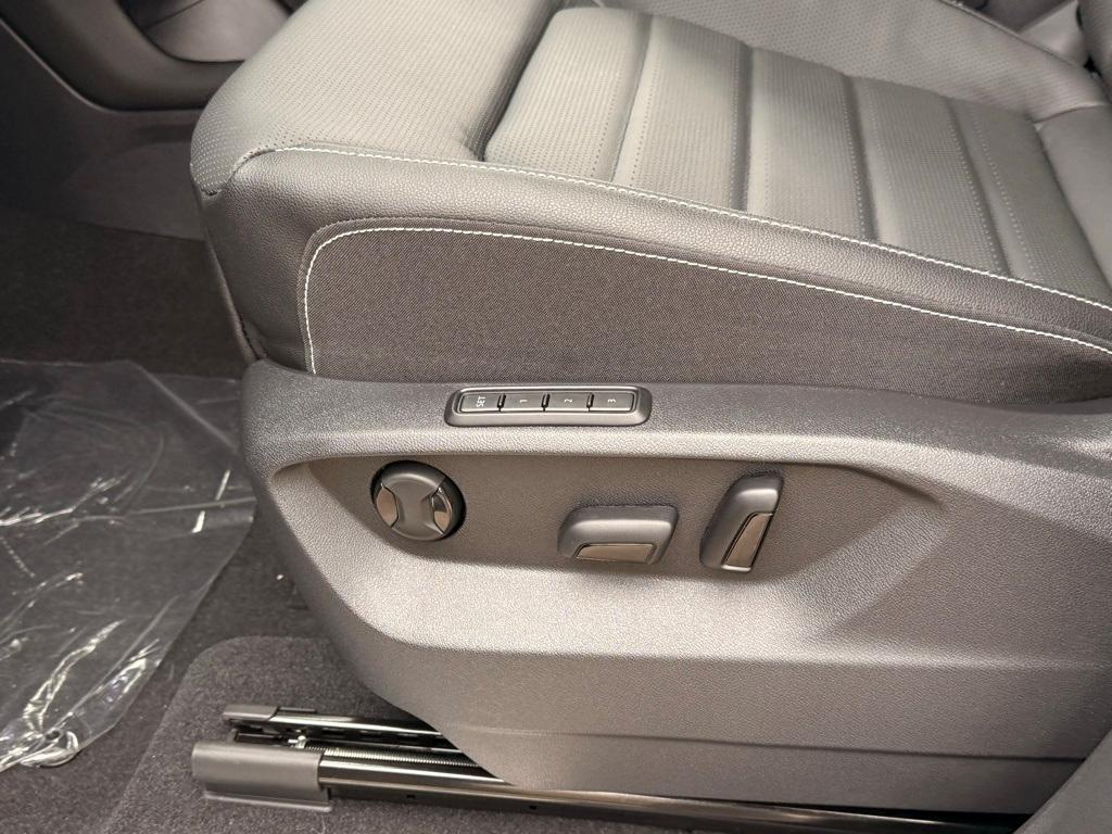 new 2026 Volkswagen Atlas Cross Sport car, priced at $49,162