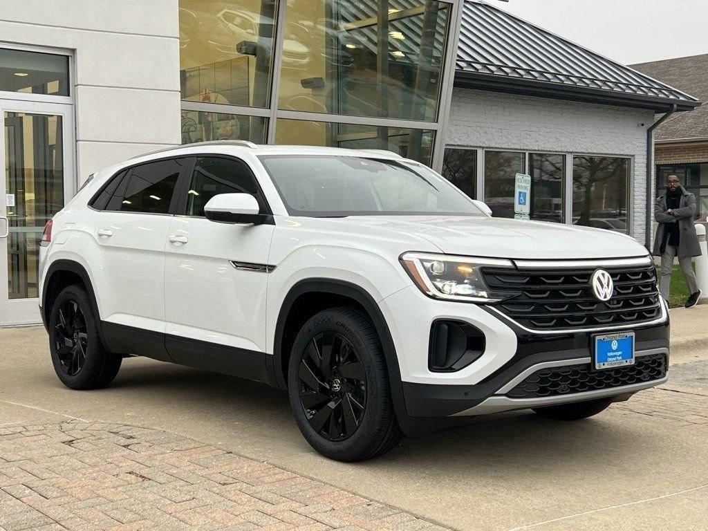 new 2025 Volkswagen Atlas Cross Sport car, priced at $43,778