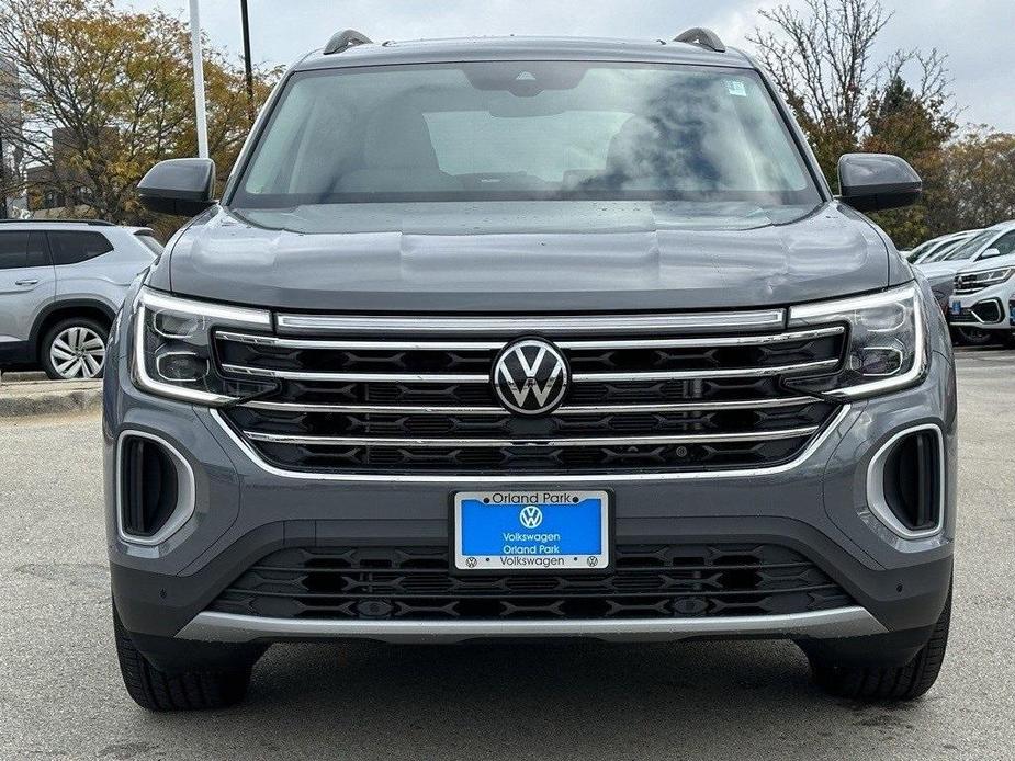 new 2025 Volkswagen Atlas car, priced at $44,748