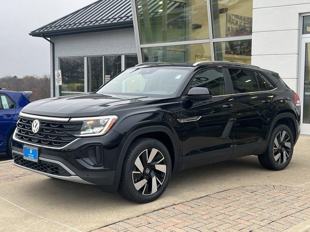 new 2025 Volkswagen Atlas Cross Sport car, priced at $43,659