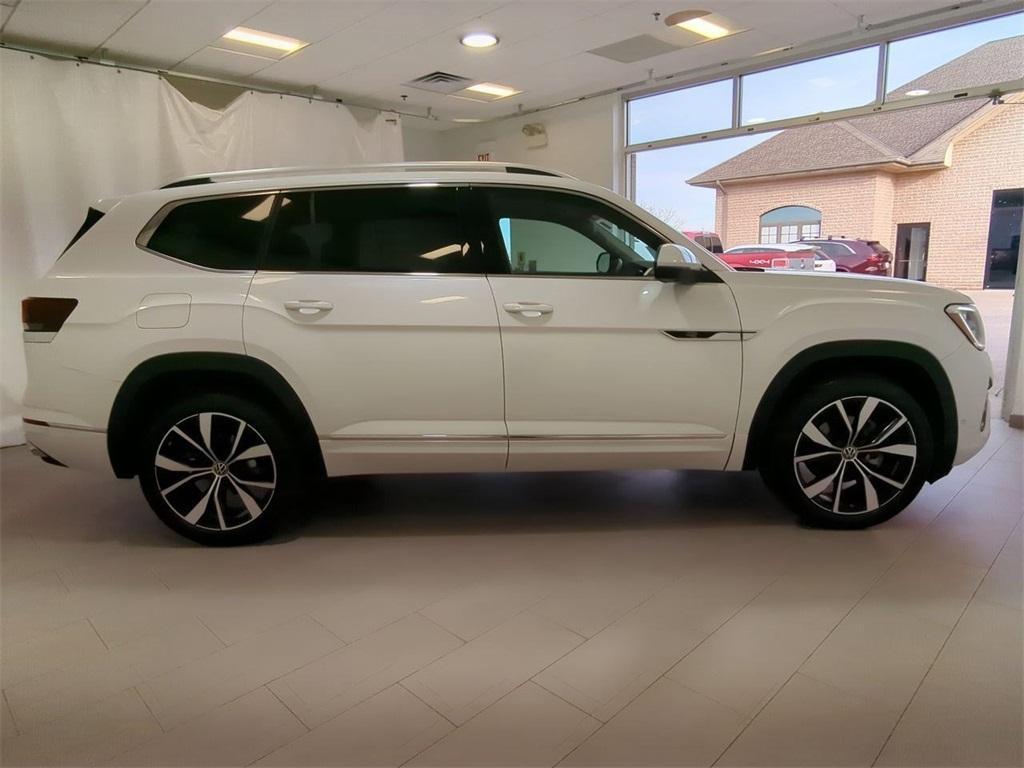 used 2024 Volkswagen Atlas car, priced at $44,985