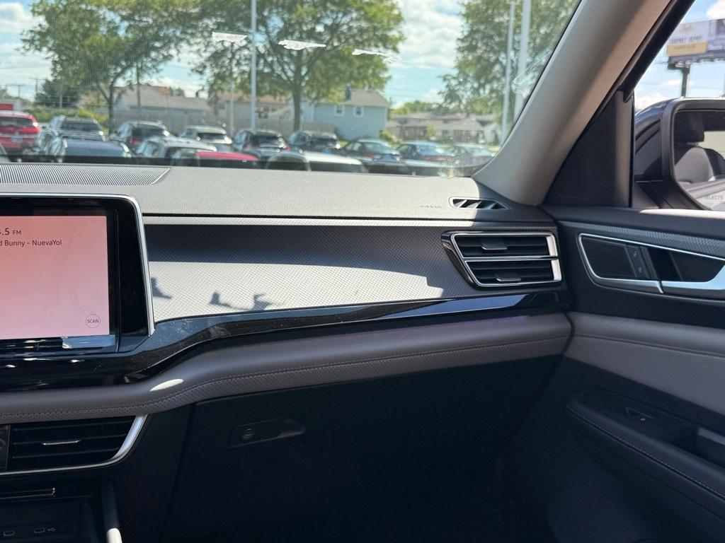 new 2025 Volkswagen Atlas car, priced at $42,652