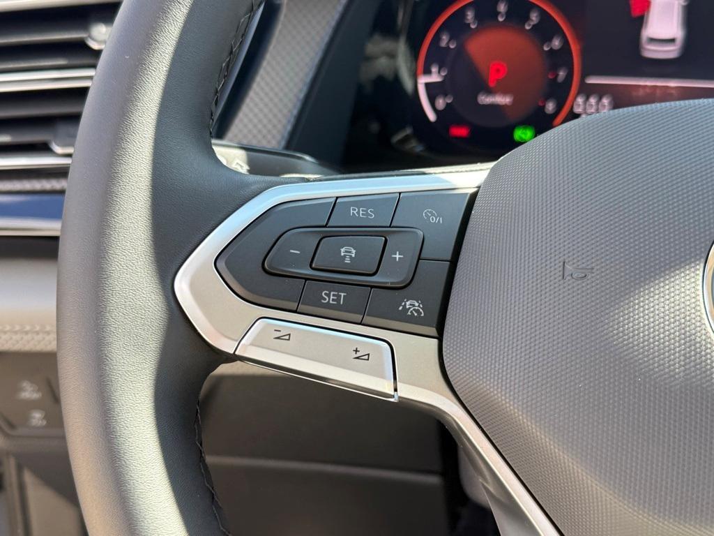 new 2025 Volkswagen Atlas car, priced at $42,652