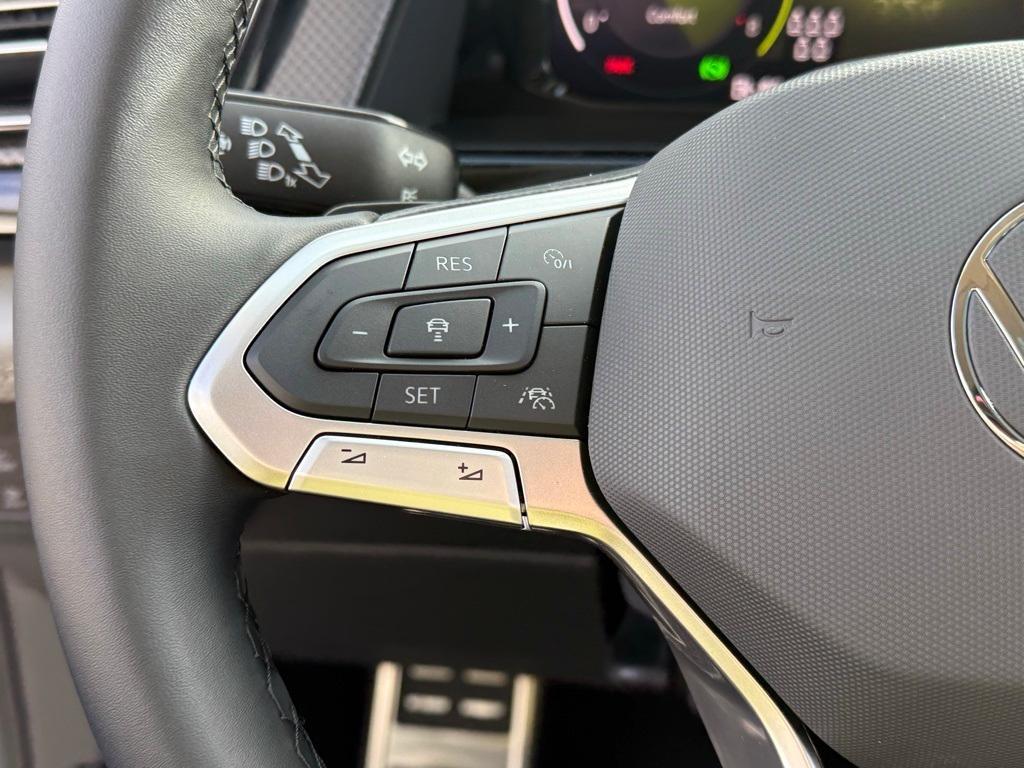 new 2025 Volkswagen Atlas car, priced at $45,514