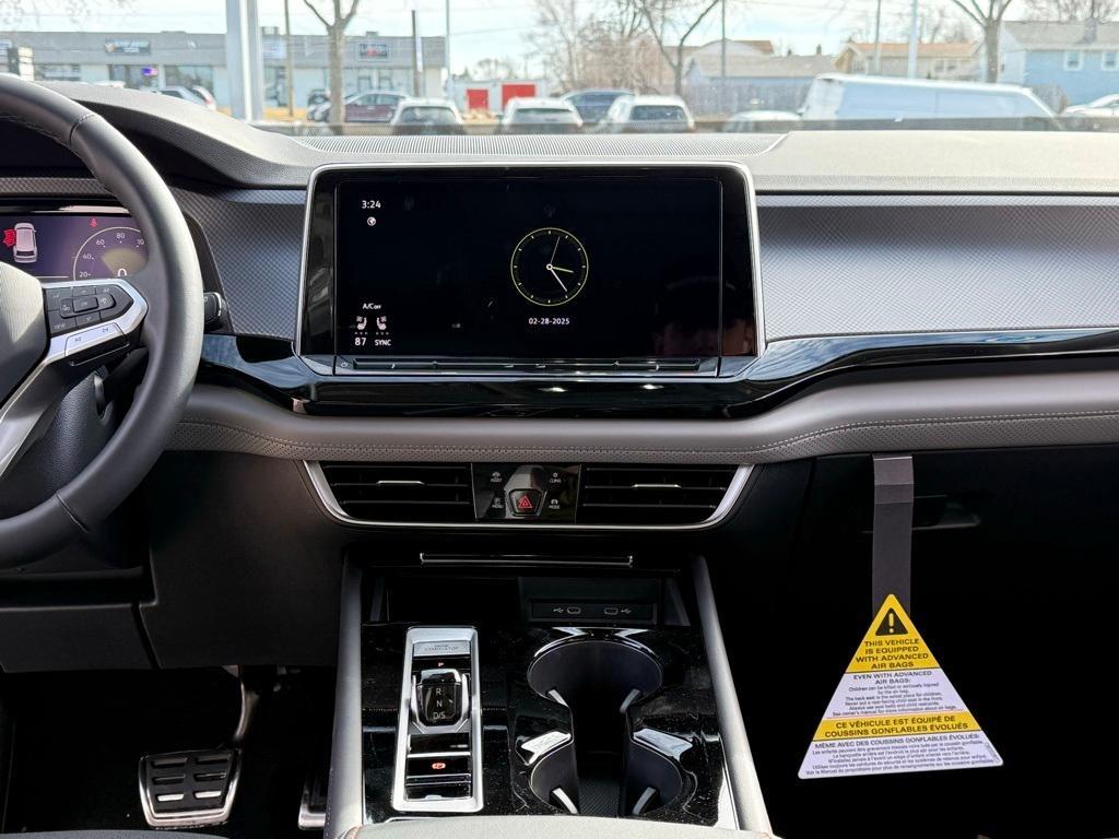new 2025 Volkswagen Atlas car, priced at $45,514