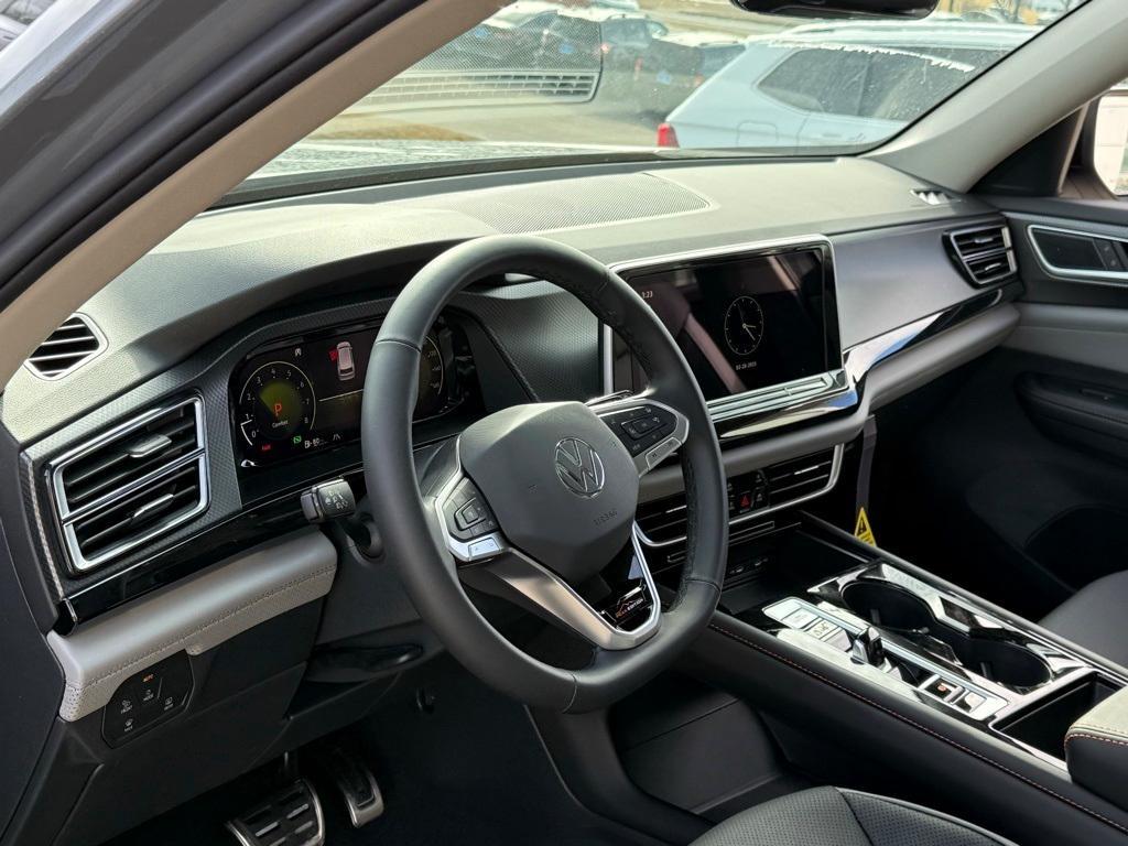 new 2025 Volkswagen Atlas car, priced at $45,514