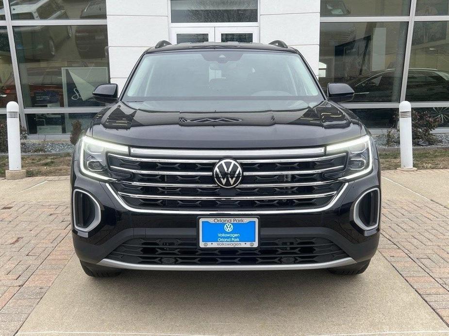 new 2025 Volkswagen Atlas car, priced at $39,006