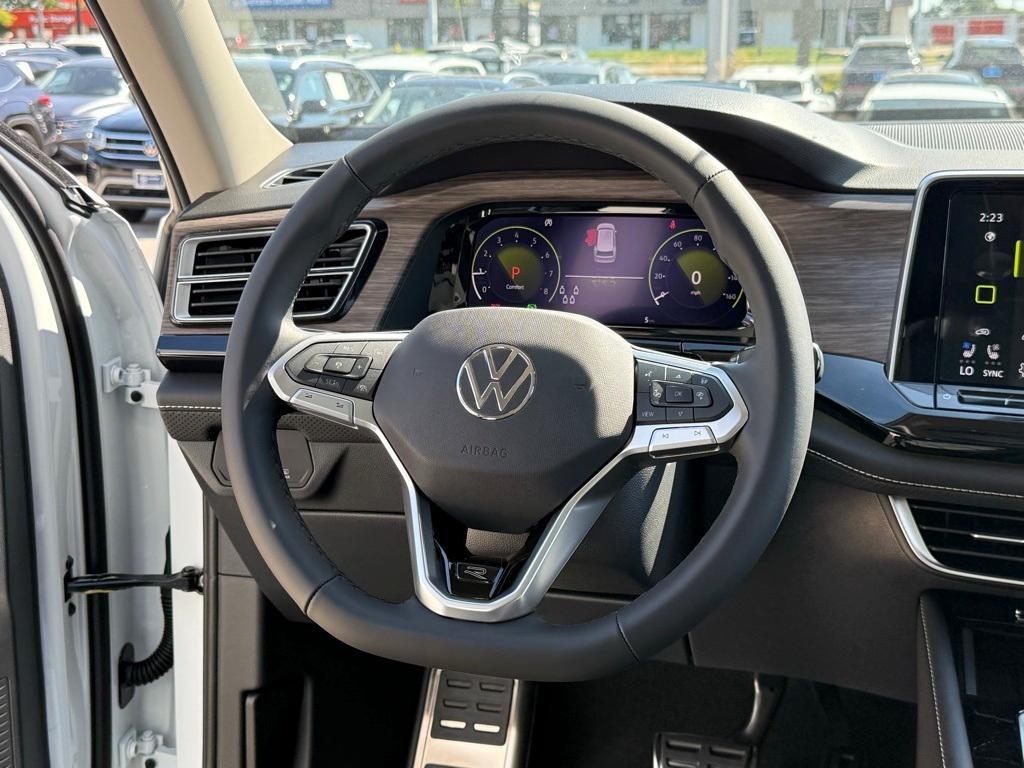 new 2026 Volkswagen Atlas car, priced at $55,216