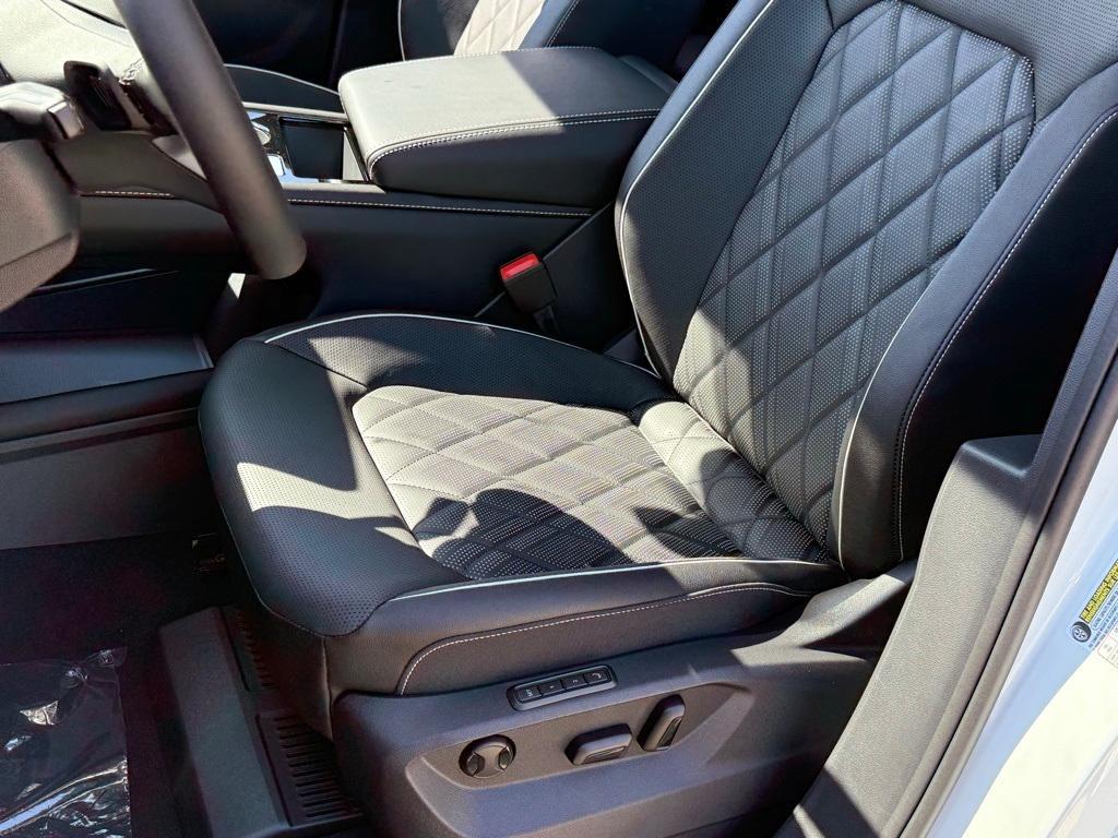 new 2026 Volkswagen Atlas car, priced at $55,216